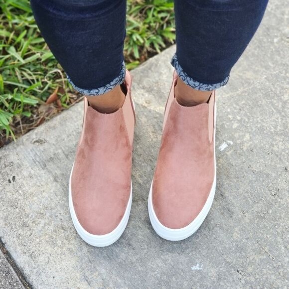 Women's Chelsea Shoes Slip On Canvas High Top Sneakers - Picture 3 of 5